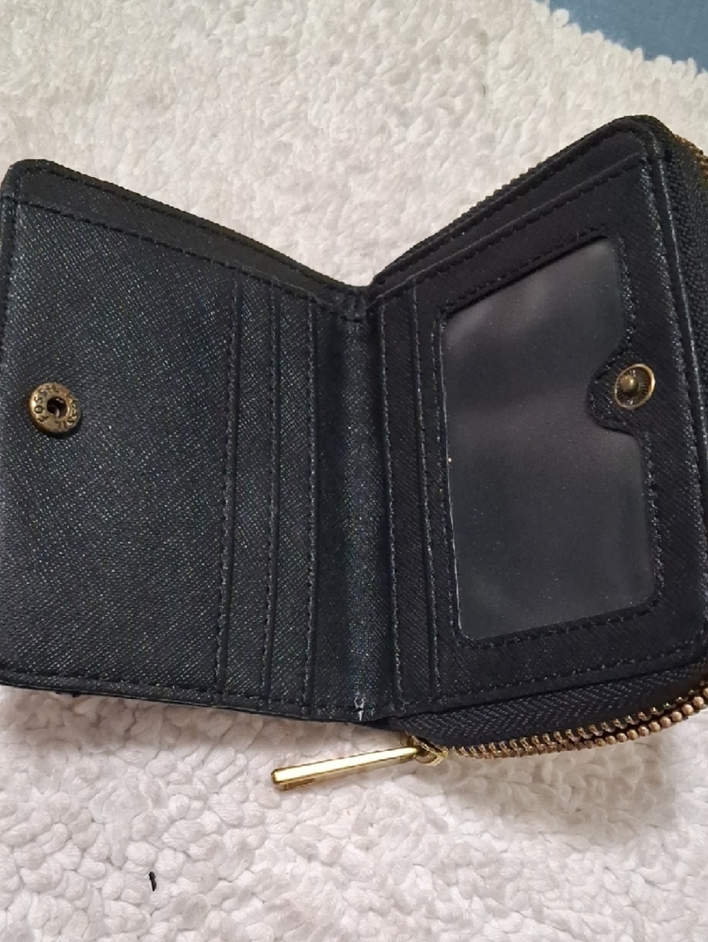 Fossil Black Pebbled Leather Zip Card Wallet with Gold Hardware - Picture 4 of 7
